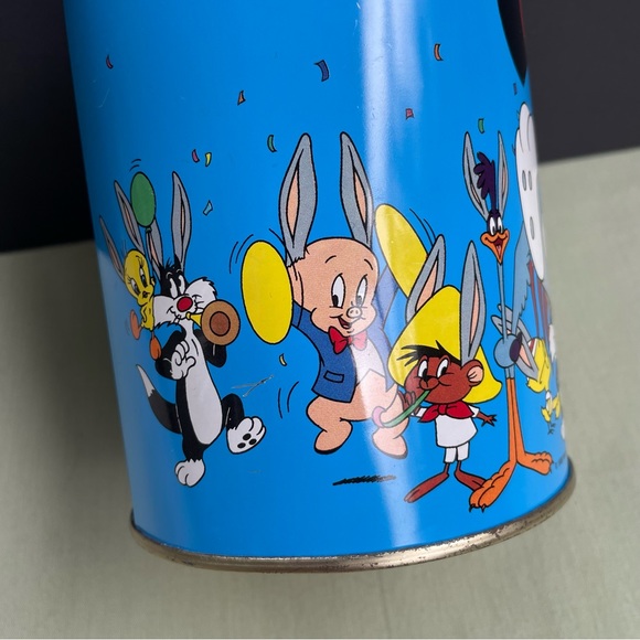 Vintage Bugs Bunny Happy Birthday Tin Can - Bugs 50th anniversary tin - Picture 7 of 10